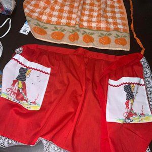 Lot of 9 Vintage Apron's